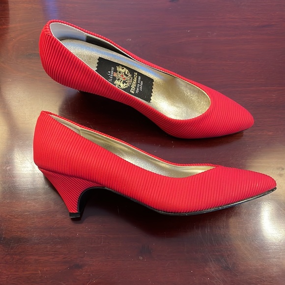 Japanese women’s shoes. Size 6 - Picture 3 of 5